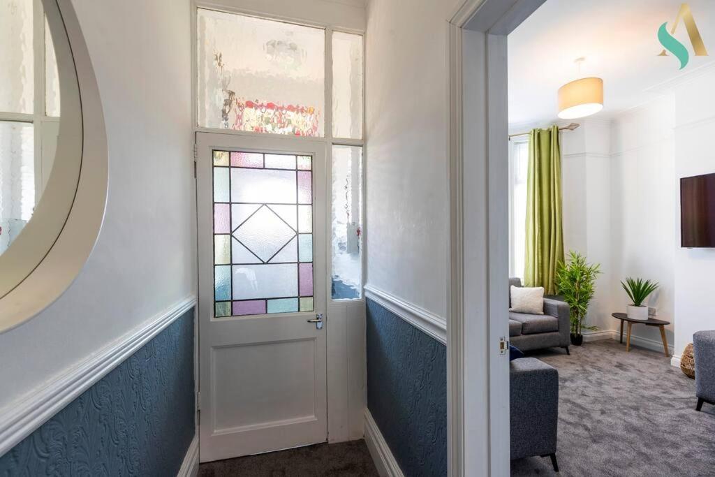 5 Double Bedrooms With Ensuites - Teesside House Tsac 레드카 외부 사진