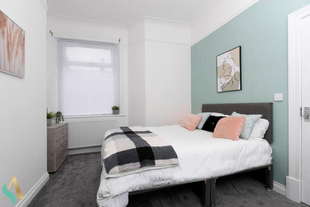 5 Double Bedrooms With Ensuites - Teesside House Tsac 레드카 외부 사진