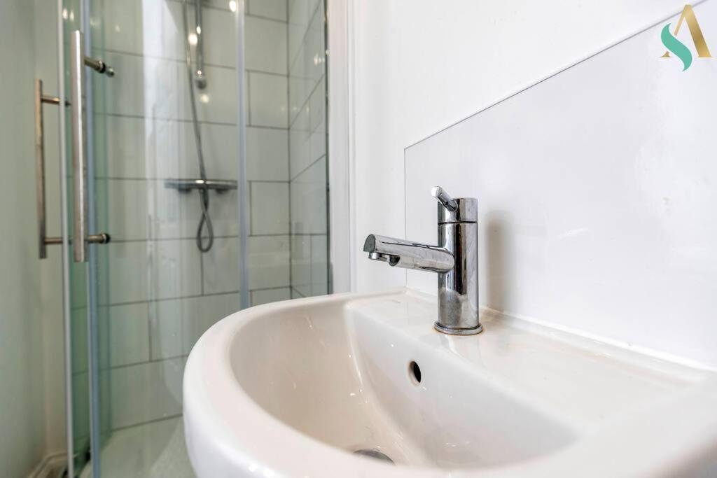 5 Double Bedrooms With Ensuites - Teesside House Tsac 레드카 외부 사진